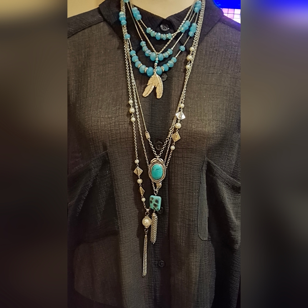 Lot of blue & silvertone costume fashion necklace feather, gemstone, bead tassel